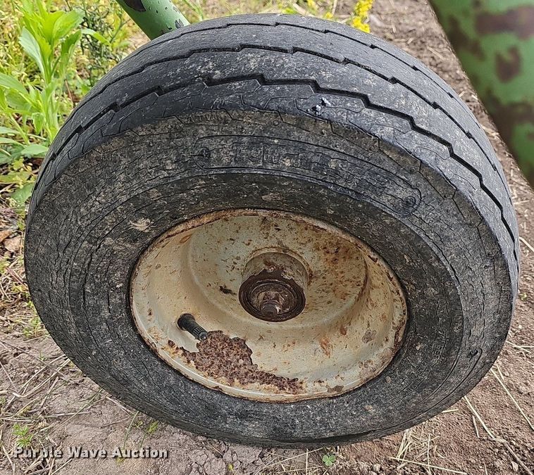 image for item LW9557 2005 Krone KW 5.50/4X7T  hay tedder