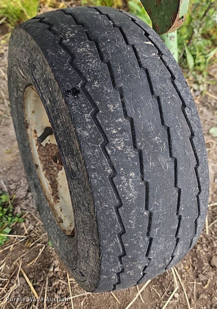 image for item LW9557 2005 Krone KW 5.50/4X7T  hay tedder