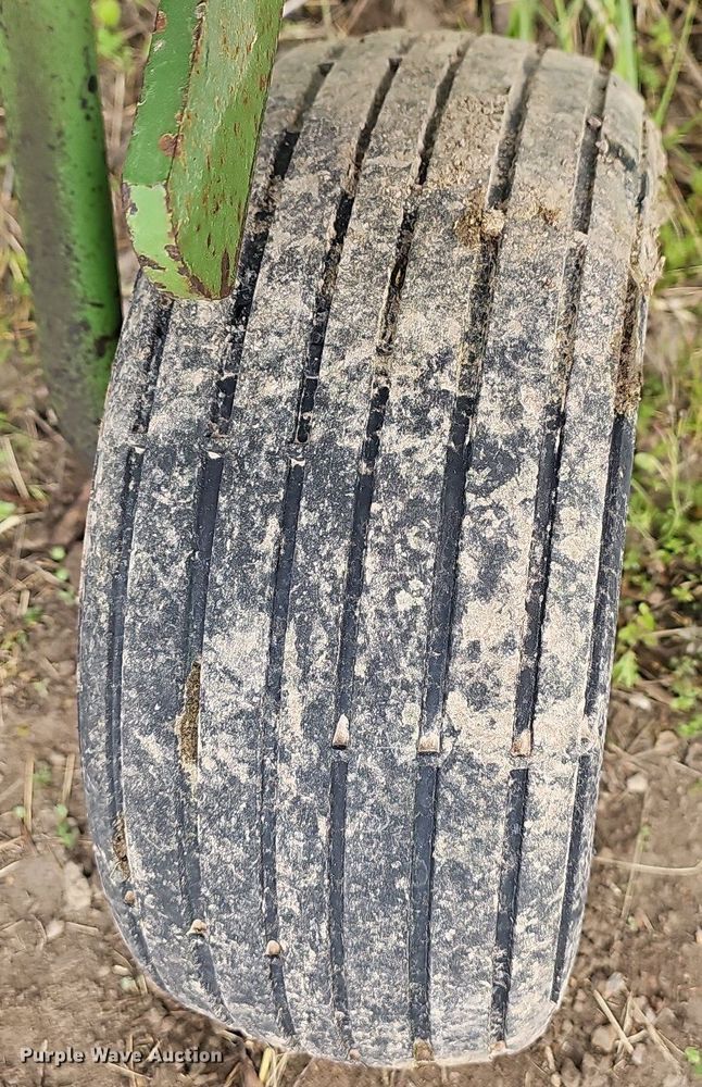 image for item LW9557 2005 Krone KW 5.50/4X7T  hay tedder