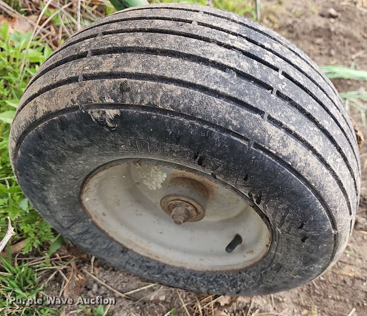 image for item LW9557 2005 Krone KW 5.50/4X7T  hay tedder