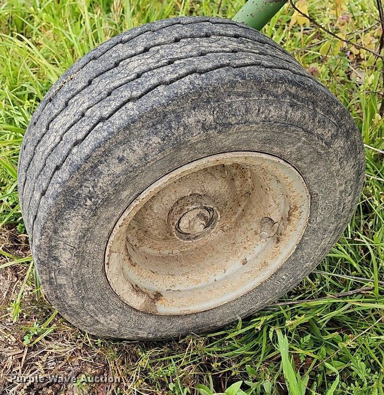 image for item LW9557 2005 Krone KW 5.50/4X7T  hay tedder