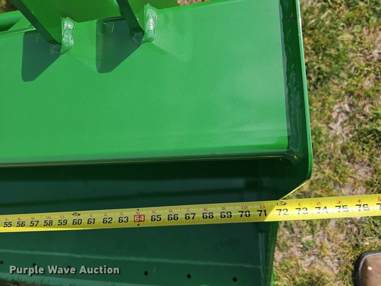 image for item MC9015 2021 John Deere 5075E  MFWD tractor