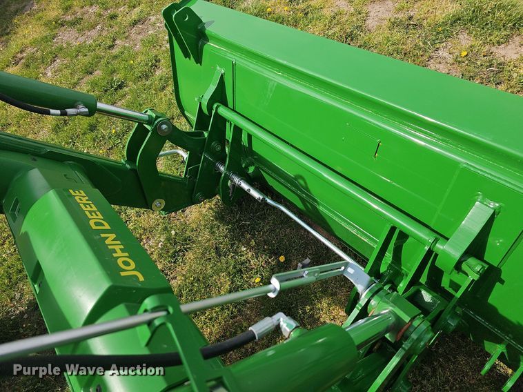 image for item MC9015 2021 John Deere 5075E  MFWD tractor