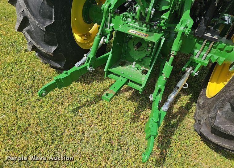 image for item MC9015 2021 John Deere 5075E  MFWD tractor