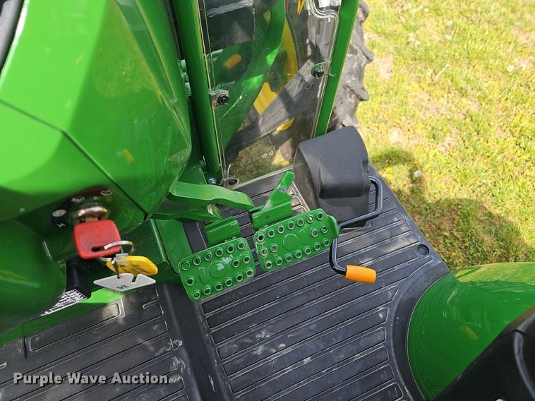 image for item MC9015 2021 John Deere 5075E  MFWD tractor