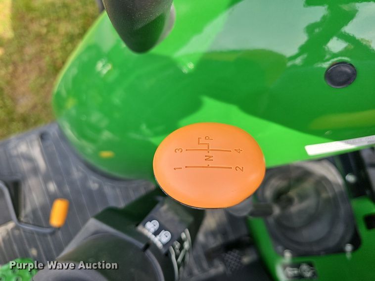 image for item MC9015 2021 John Deere 5075E  MFWD tractor