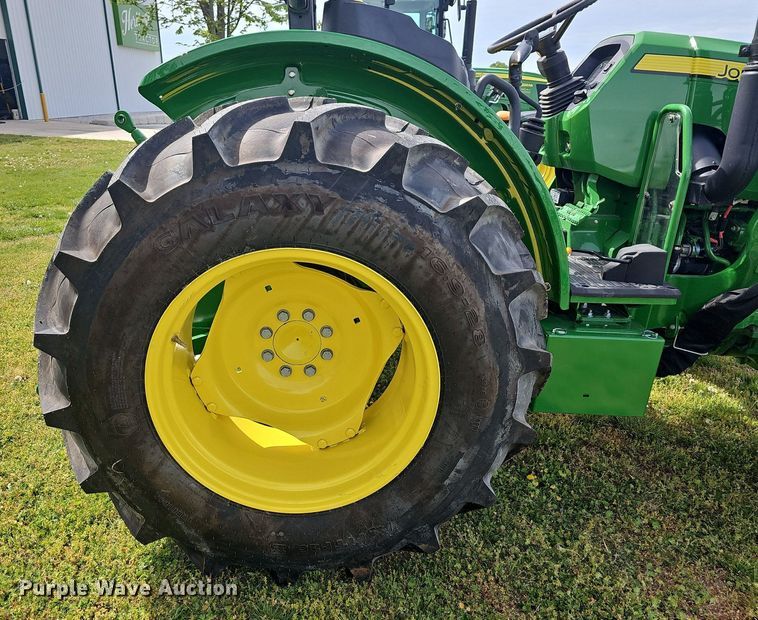 image for item MC9015 2021 John Deere 5075E  MFWD tractor