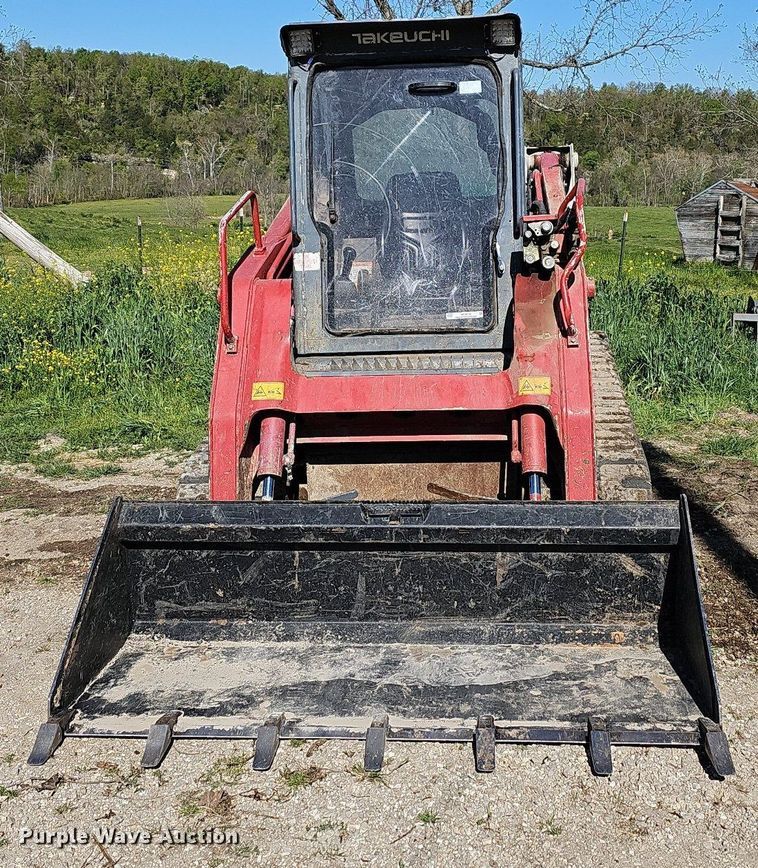image for item MC9019 2016 Takeuchi TL12  tracked skid steer loader
