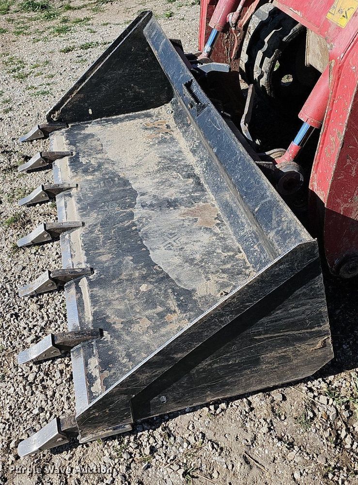 image for item MC9019 2016 Takeuchi TL12  tracked skid steer loader