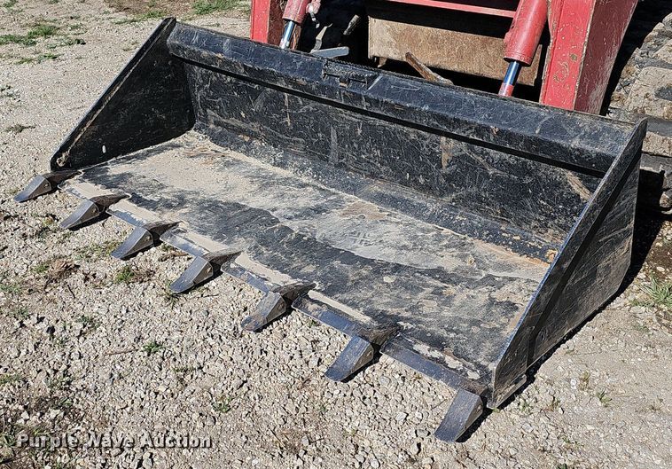 image for item MC9019 2016 Takeuchi TL12  tracked skid steer loader