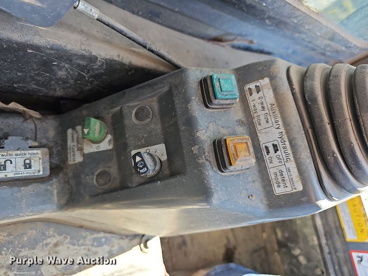 image for item MC9019 2016 Takeuchi TL12  tracked skid steer loader