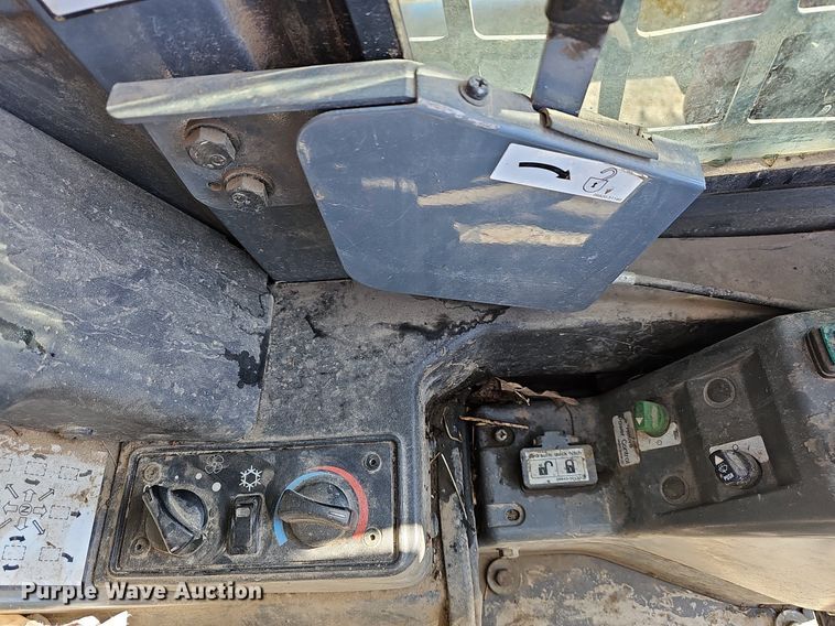 image for item MC9019 2016 Takeuchi TL12  tracked skid steer loader