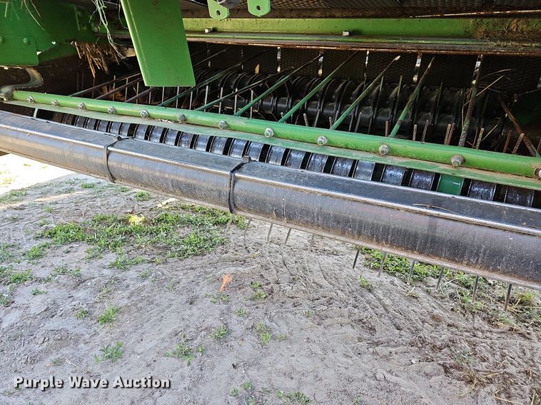 image for item MC9020 John Deere 569  round baler