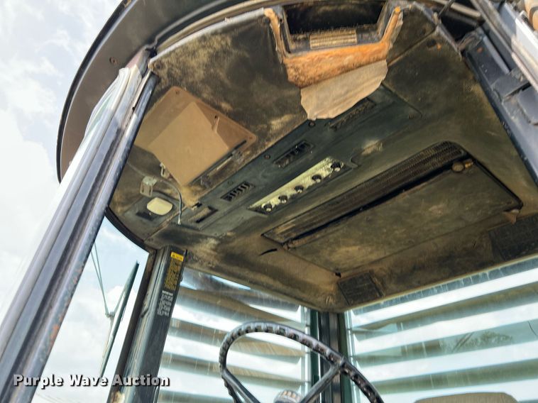 image for item MF9926 1977 John Deere 4630  tractor