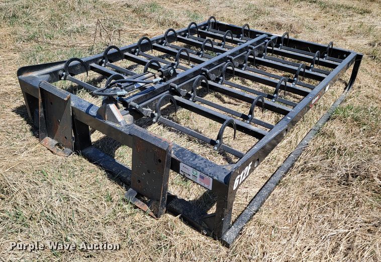image for item ML9319 Kuhn 612F  skid steer bale accumulator grapple