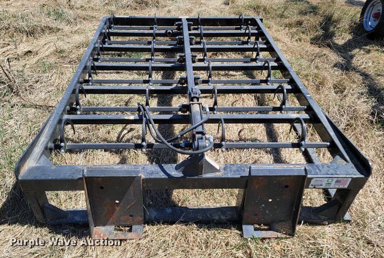 image for item ML9319 Kuhn 612F  skid steer bale accumulator grapple