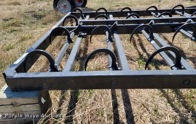 image for item ML9319 Kuhn 612F  skid steer bale accumulator grapple