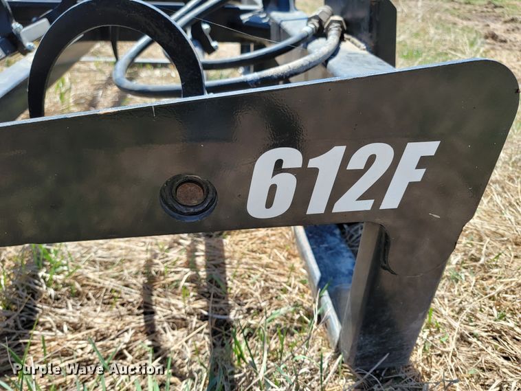 image for item ML9319 Kuhn 612F  skid steer bale accumulator grapple