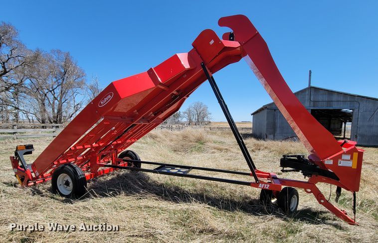 image for item ML9323 Kuhn AF12  bale accumulator