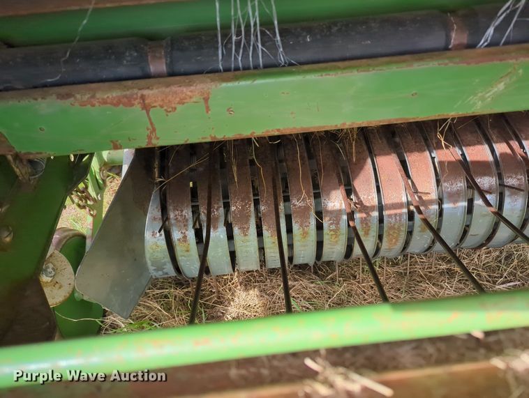 image for item MN9954 1995 Krone KR160  round baler