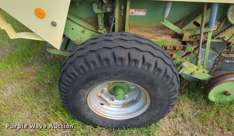 image for item MN9954 1995 Krone KR160  round baler