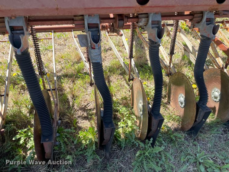 image for item MS9563 International Harvester  grain drill