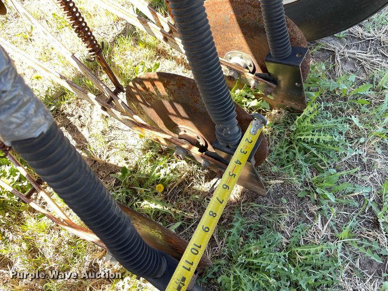 image for item MS9563 International Harvester  grain drill