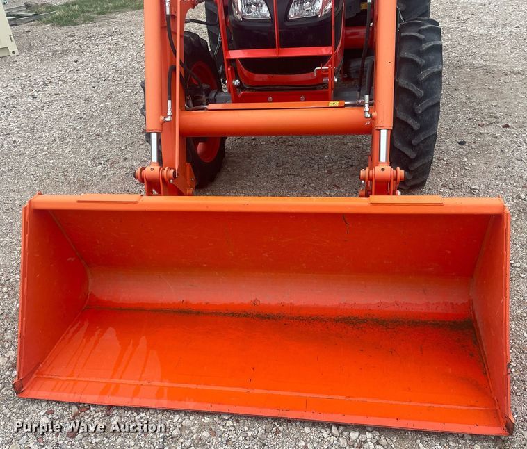 image for item MS9666 Kubota M6060  MFWD tractor