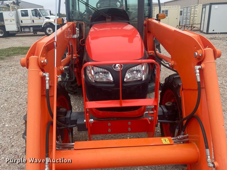 image for item MS9666 Kubota M6060  MFWD tractor