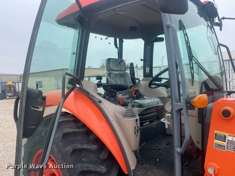 image for item MS9666 Kubota M6060  MFWD tractor