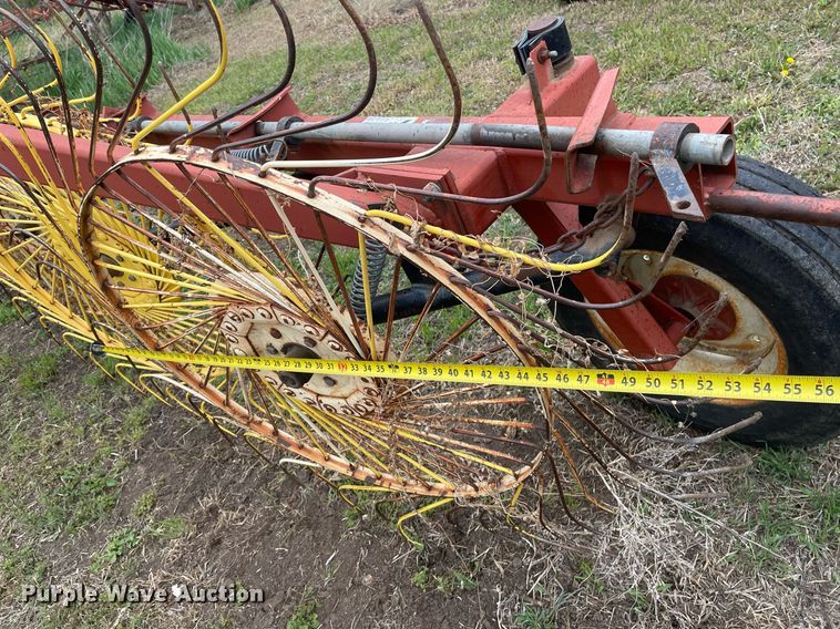 image for item MS9675 Hesston 3983  hay rake