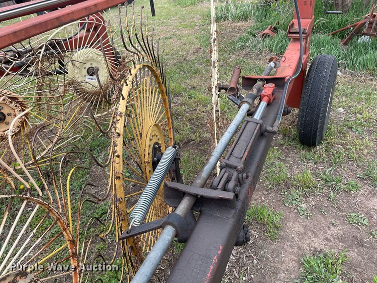 image for item MS9675 Hesston 3983  hay rake