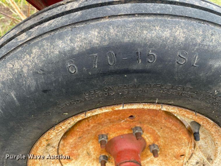 image for item MS9675 Hesston 3983  hay rake