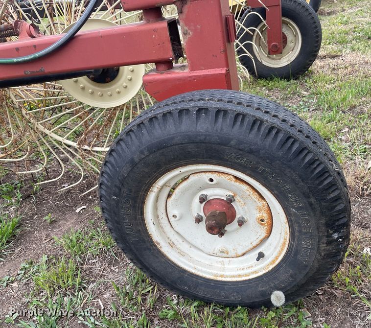 image for item MS9675 Hesston 3983  hay rake