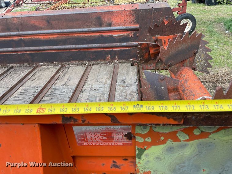 image for item MS9676 Du-Al 600  manure spreader