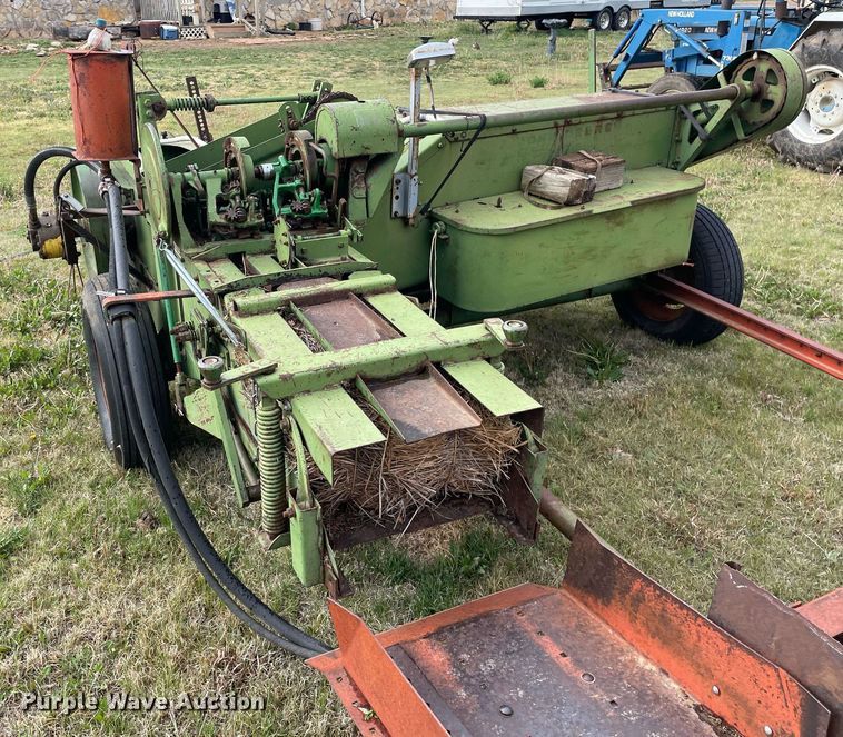 image for item MS9680 John Deere 14T  small square baler