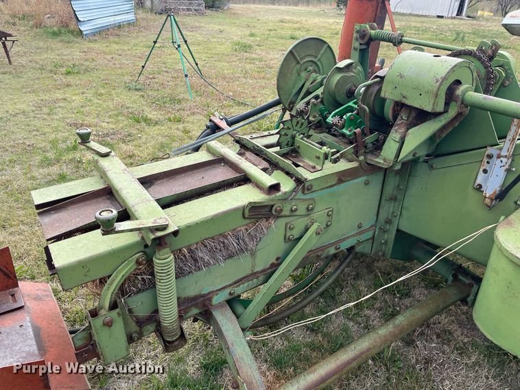 image for item MS9680 John Deere 14T  small square baler