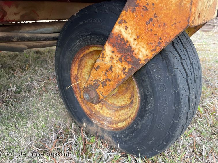 image for item MS9680 John Deere 14T  small square baler