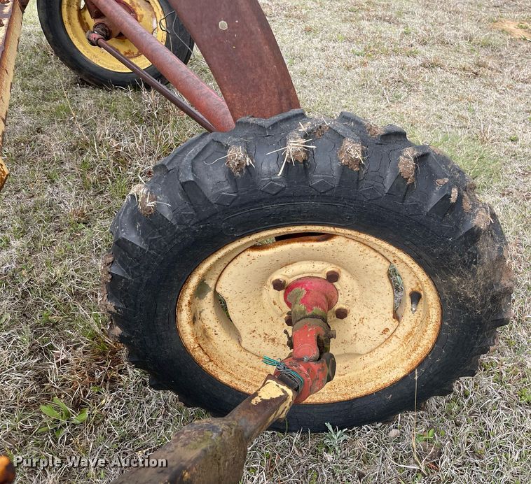 image for item MS9681 New Holland 56  hay rake