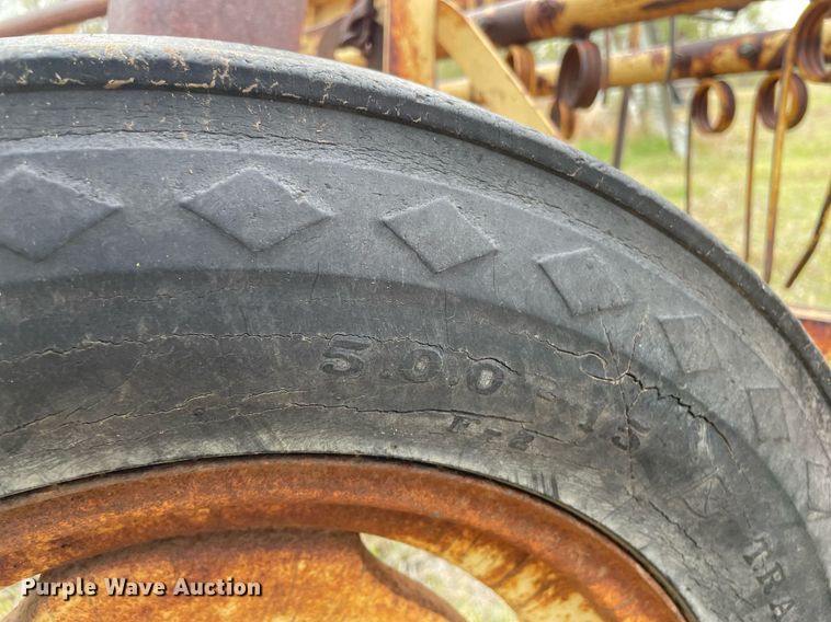 image for item MS9681 New Holland 56  hay rake
