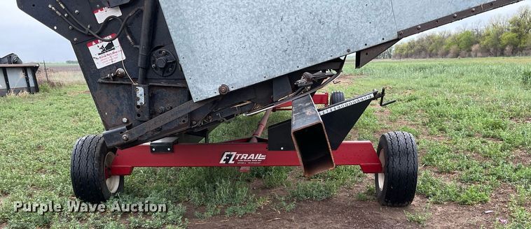 image for item MS9697 E-Z Trail 680  header trailer