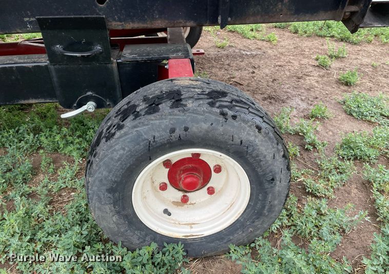 image for item MS9697 E-Z Trail 680  header trailer