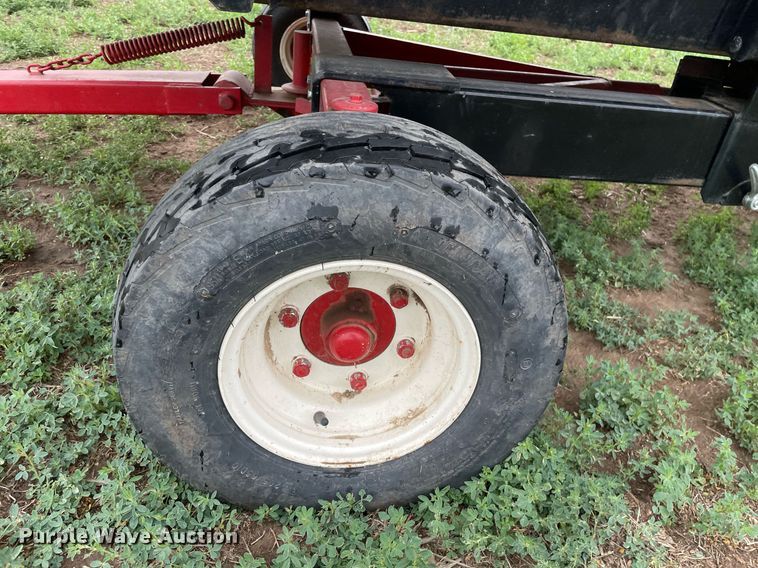 image for item MS9697 E-Z Trail 680  header trailer