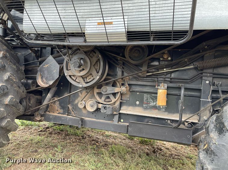 image for item MS9699 1992 Gleaner R62  combine