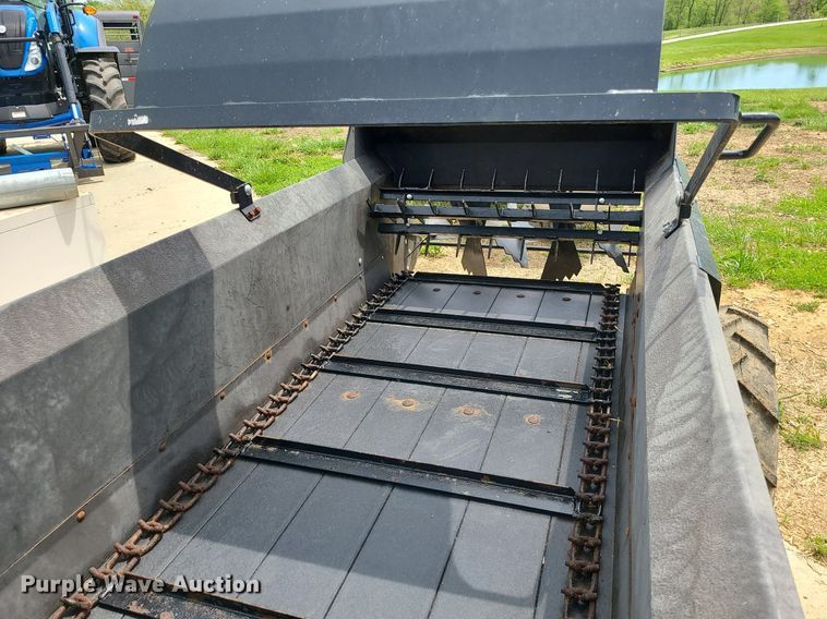 image for item MX9783 ABI  manure spreader