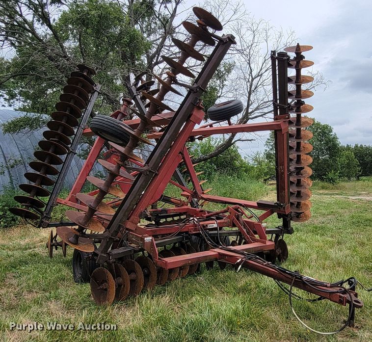 image for item MY9782 Case IH 496  off-set disk