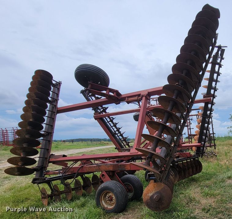 image for item MY9782 Case IH 496  off-set disk