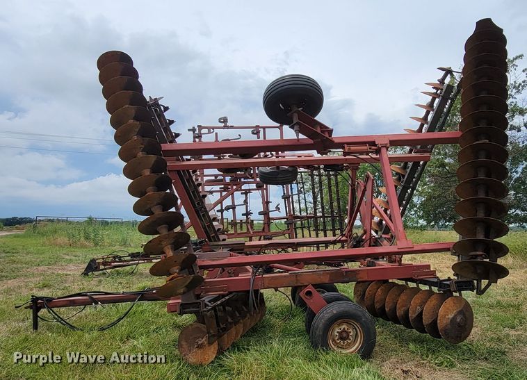 image for item MY9782 Case IH 496  off-set disk