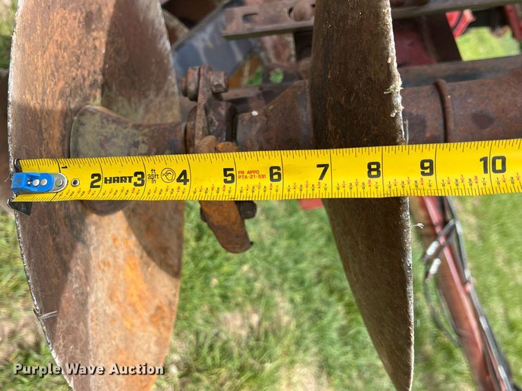 image for item MY9782 Case IH 496  off-set disk