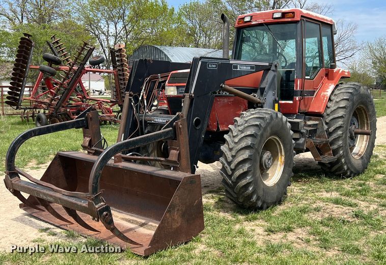 image for item MY9784 1989 Case IH 7130  tractor